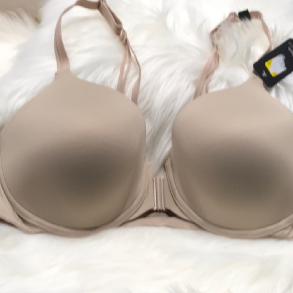 Modern movement padded front clip bra